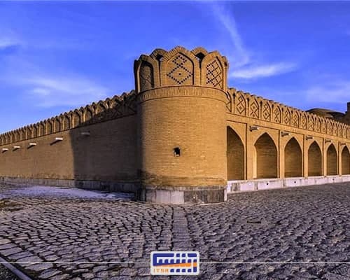 طراحی سایت برای مکانهای گردشگری شاهین شهر